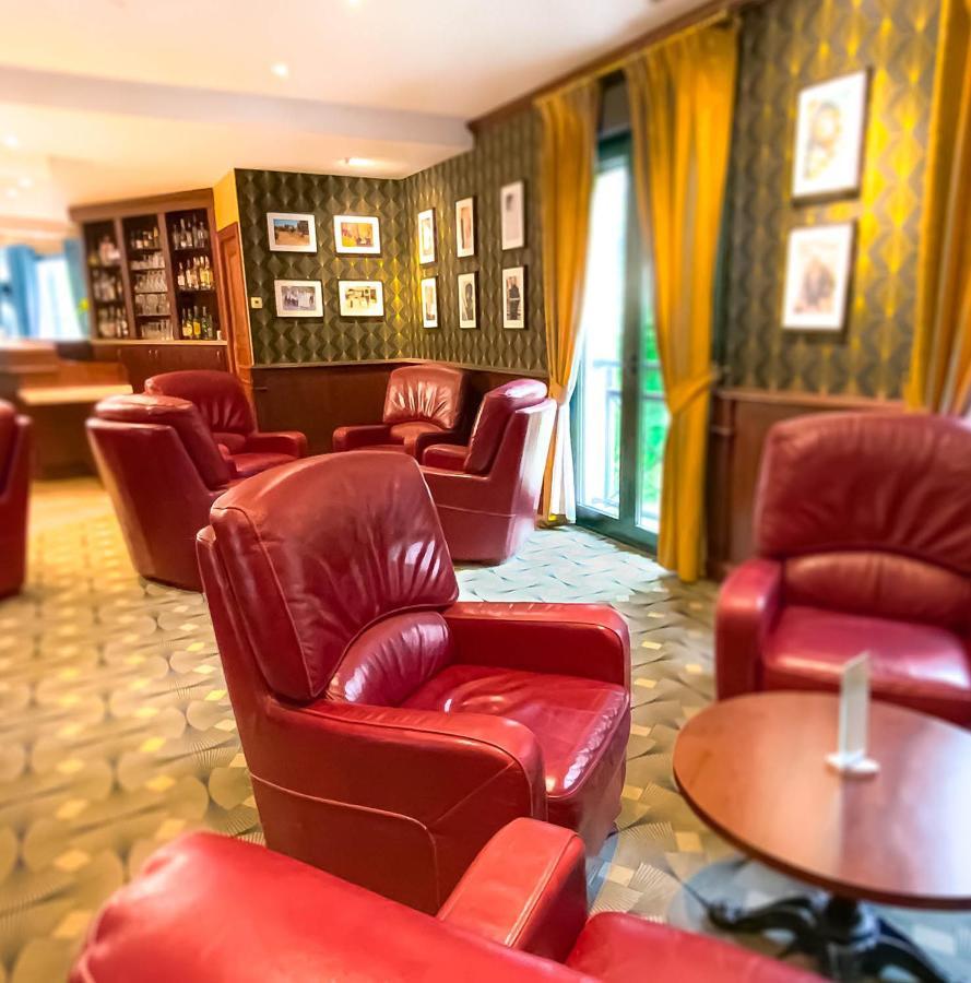 Logis Hotel - Restaurant Le Tulipier Vienne-le-Château Exteriér fotografie