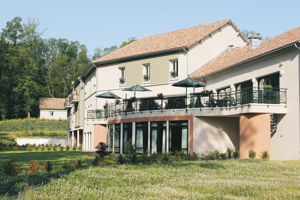 Logis Hotel - Restaurant Le Tulipier Vienne-le-Château Pokoj fotografie