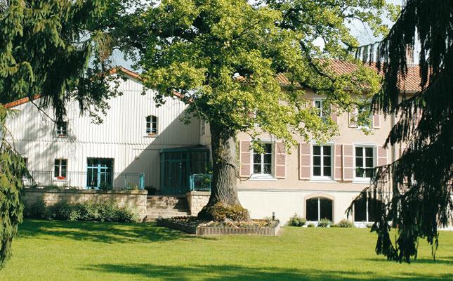 Logis Hotel - Restaurant Le Tulipier Vienne-le-Château Pokoj fotografie