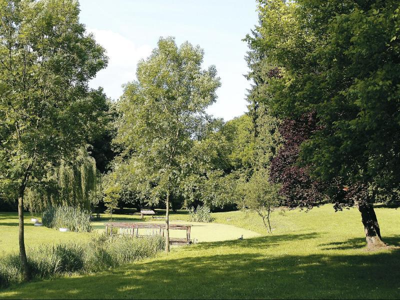 Logis Hotel - Restaurant Le Tulipier Vienne-le-Château Exteriér fotografie